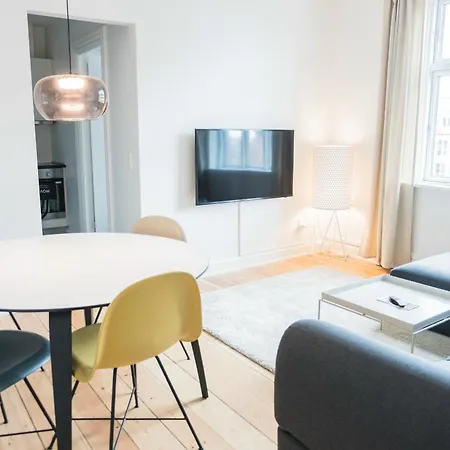 Beautiful 2-bed In Great Location Århus
